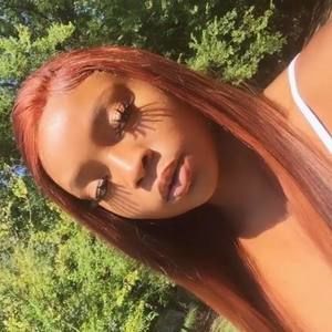 Meet your Posher, Fatima